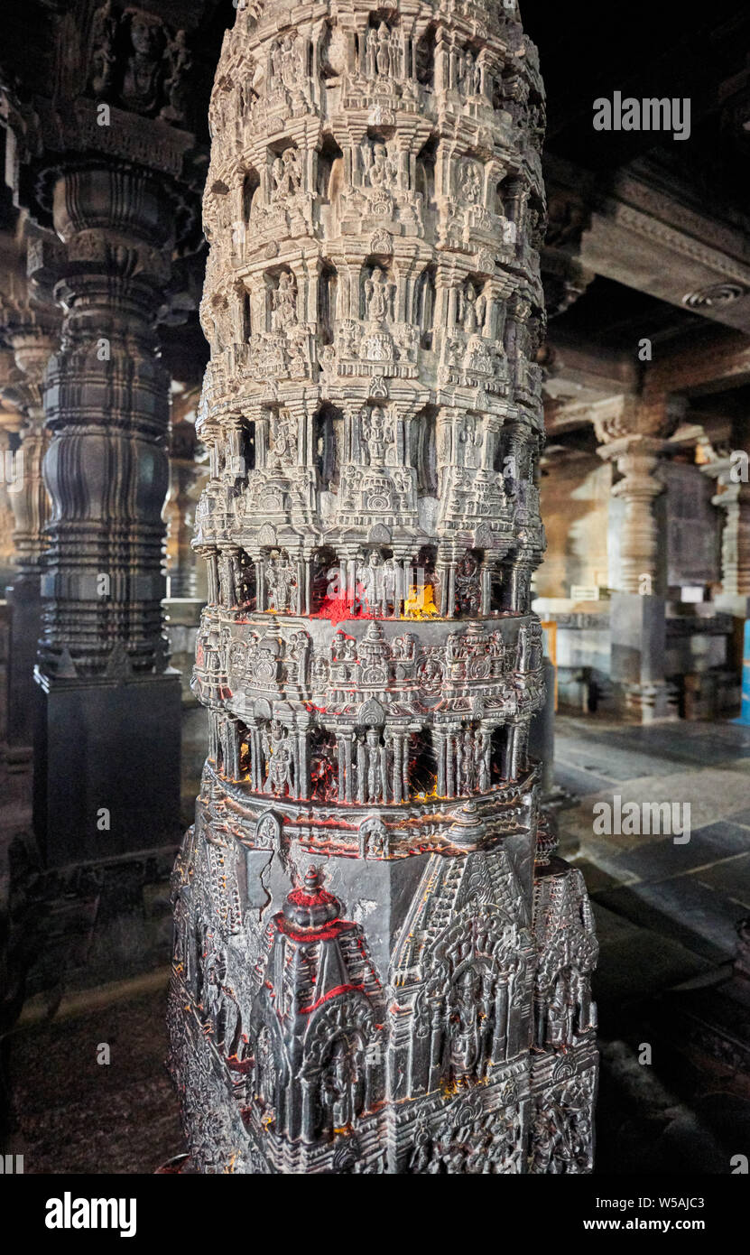 Interior shot de Chennakesava temple, Belur temple de Jain, Hassan, Karnataka, Inde Banque D'Images
