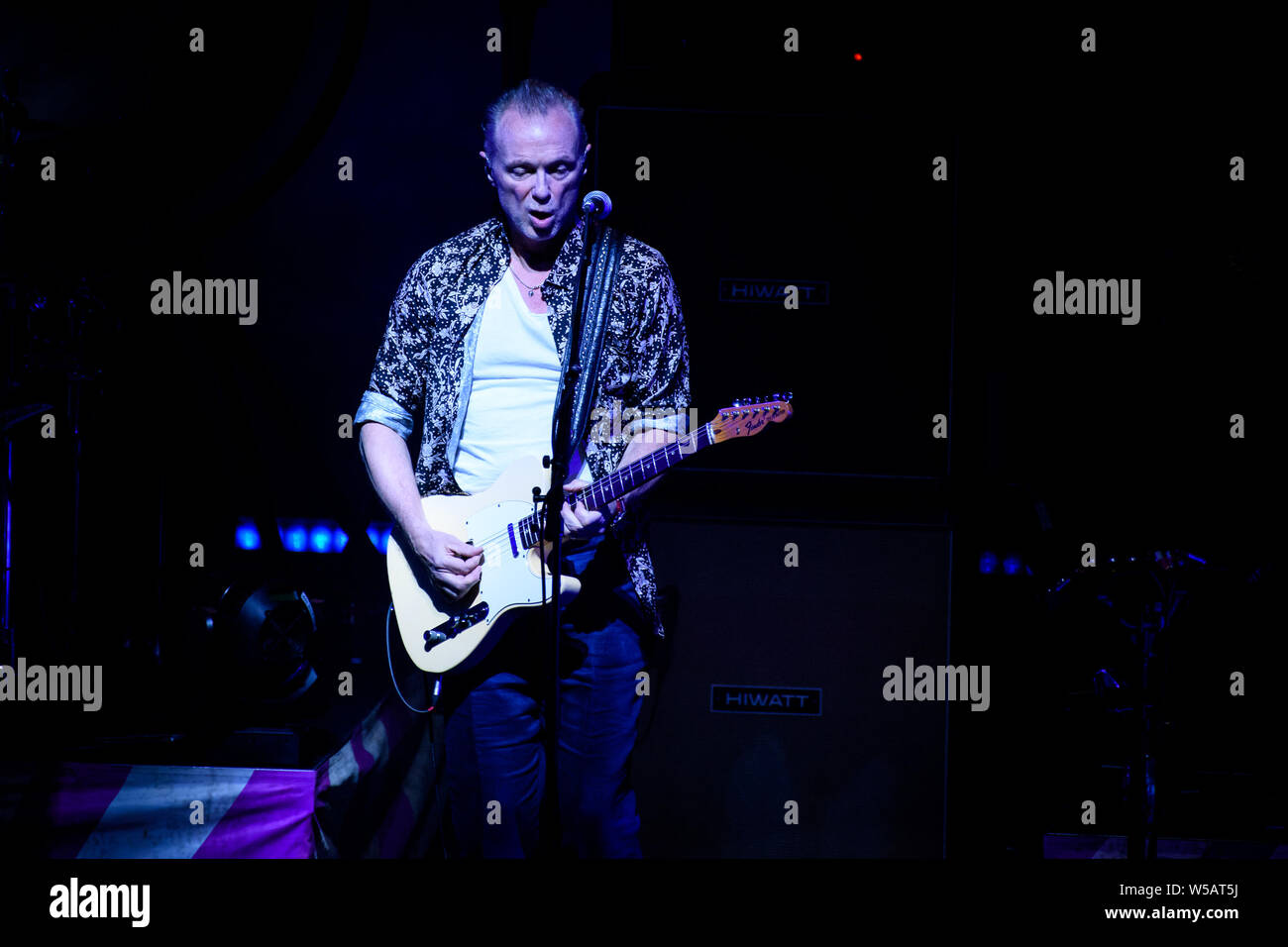 Gary Kemp un guitariste de la Nick Mason's Saucerful of Secrets Rock psychédélique effectué un show de Toronto. Banque D'Images