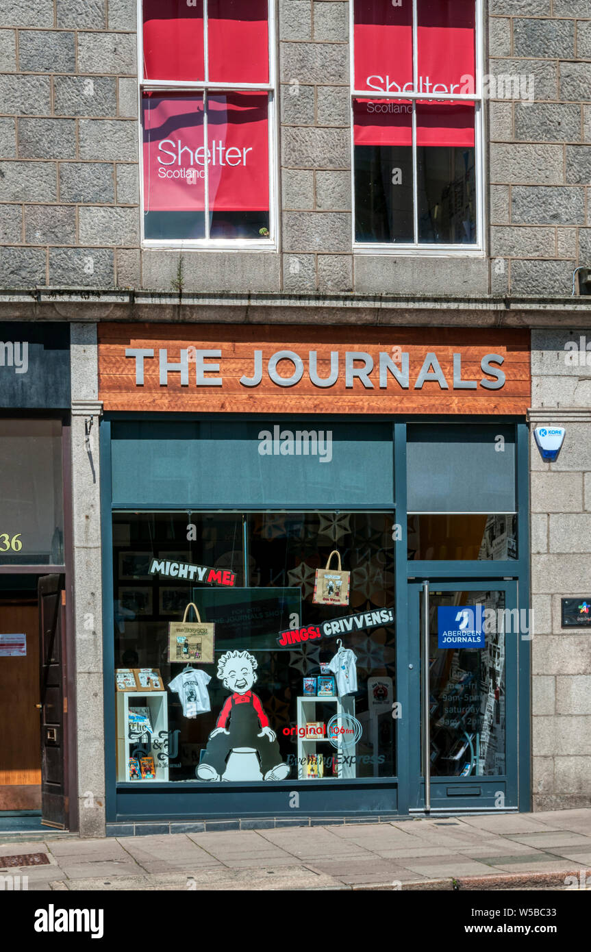 L'Aberdeen Journals shop dans Upperkirkgate, Aberdeen. Les journaux sont la propriété de D. C. Thomson & Co., Ltd. Banque D'Images