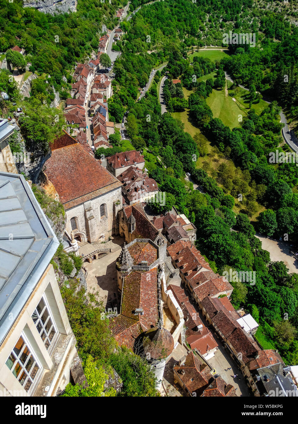 Vue aérienne du village médiéval de Rocamadour, Lot, France Banque D'Images Vue aérienne du village médiéval de Rocamadour, Lot, France Banque D'Images