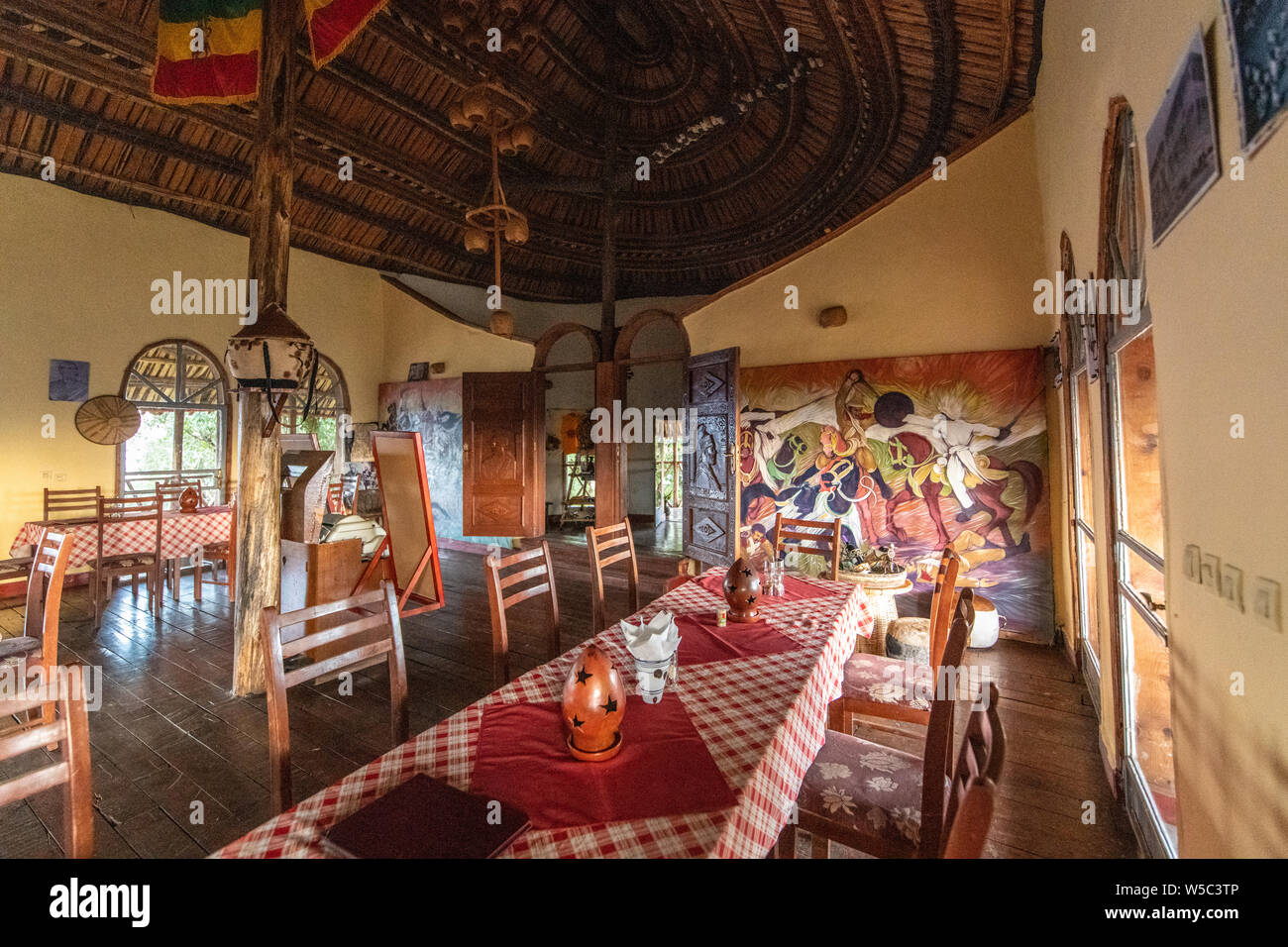 Intérieur d'une salle à manger, Ankober, Éthiopie. Banque D'Images