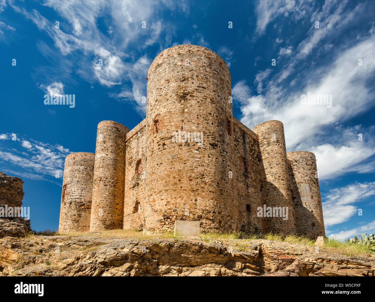 Castillo de la Vaguada, château sur la colline parlementaire à Villalba de los Barros, région de Tierra de Barros, province de Badajoz, Estrémadure, Espagne Banque D'Images