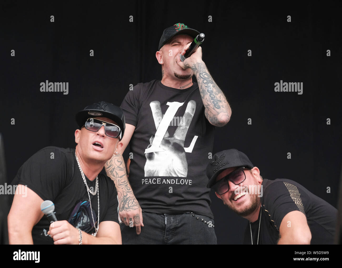 Crique de Lulworth, Dorset, UK. 28 juillet 2019. East 17 live sur scène à Bestival, Lulworth, dans le Dorset. Fletcher-Park Crédit : Dawn/Alamy Live News Crédit : Dawn/Fletcher-Park Alamy Live News Banque D'Images