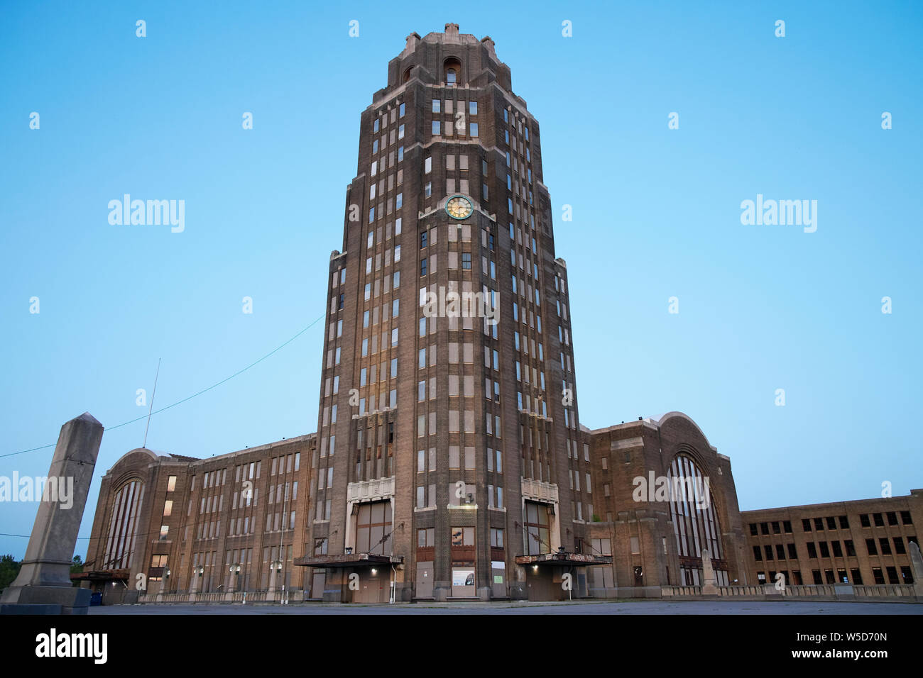 Buffalo Central Terminal est une ancienne gare ferroviaire de Buffalo, New York. Une station active de 1929 à 1979, les 17 étages de style Art Déco Banque D'Images