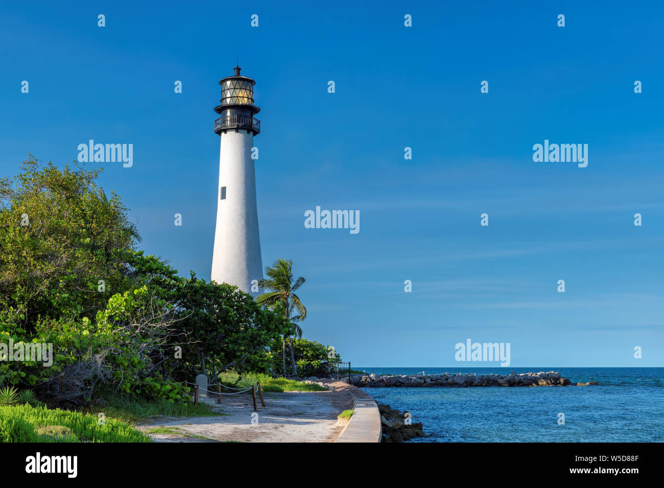 Le phare de Cape Florida sur la plage, Key Biscayne, Miami, Floride, USA Banque D'Images