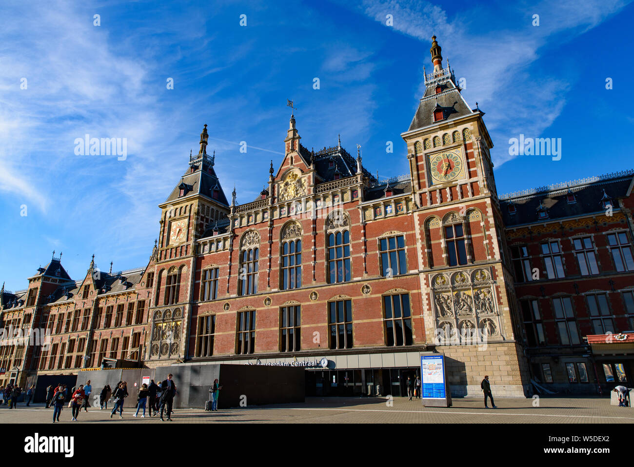 La gare centrale d'Amsterdam, la plus grande gare d'Amsterdam, Pays-Bas Banque D'Images
