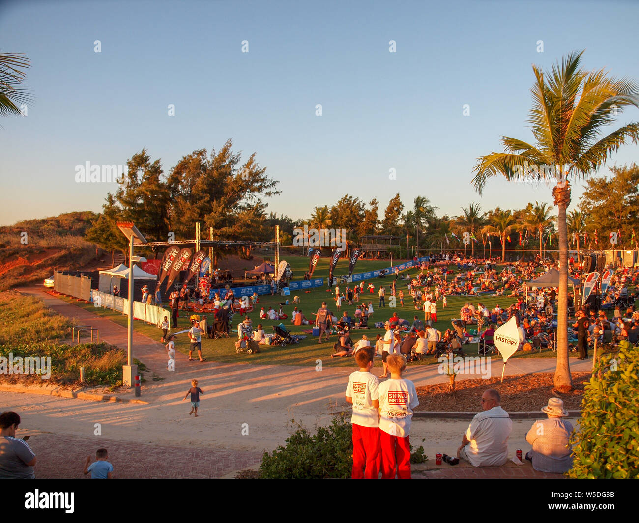 2018 Shinju Matsuri cérémonie de clôture à Cable Beach à Broome Australie occidentale. Banque D'Images