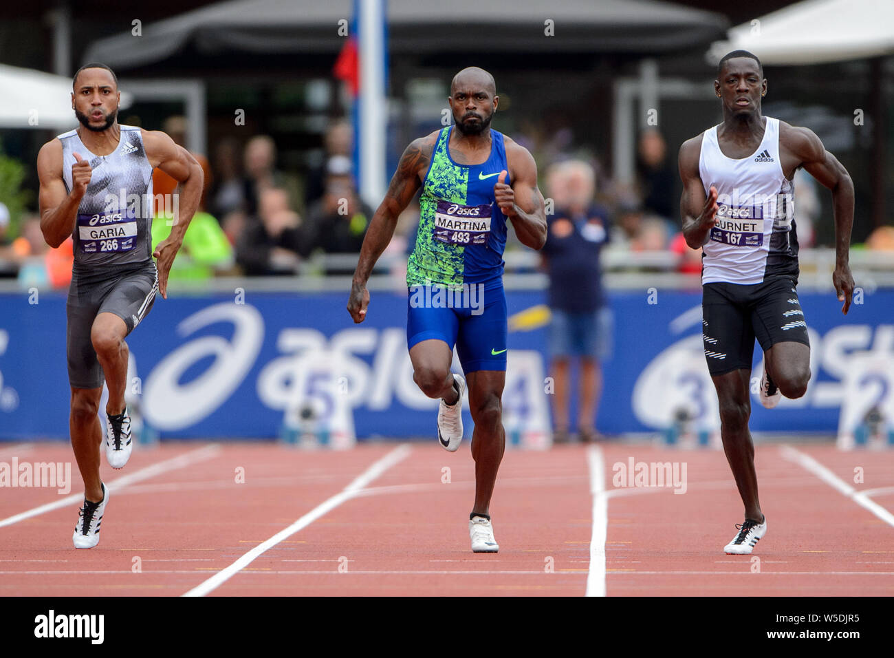La Haye, Pays-Bas. 28 juillet, 2019. La Haye, 28-07-2019, le néerlandais d'athlétisme, NK Atletiek dernière journée, Haag Atletiek, finale 200m hommes, Christopher Garia (L), Churandy Martina (M) et de Taymir Burnett. Churandy Martina champion néerlandais . Credit : Pro Shots/Alamy Live News Banque D'Images