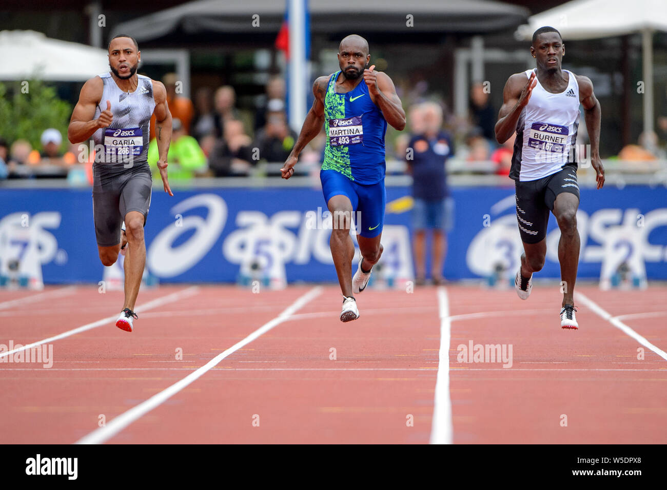La Haye, Pays-Bas. 28 juillet, 2019. La Haye, 28-07-2019, le néerlandais d'athlétisme, NK Atletiek dernière journée, Haag Atletiek, finale 200m hommes, Christopher Garia (L), Churandy Martina (M) et de Taymir Burnett. Churandy Martina Néerlandais et champion. Credit : Pro Shots/Alamy Live News Banque D'Images