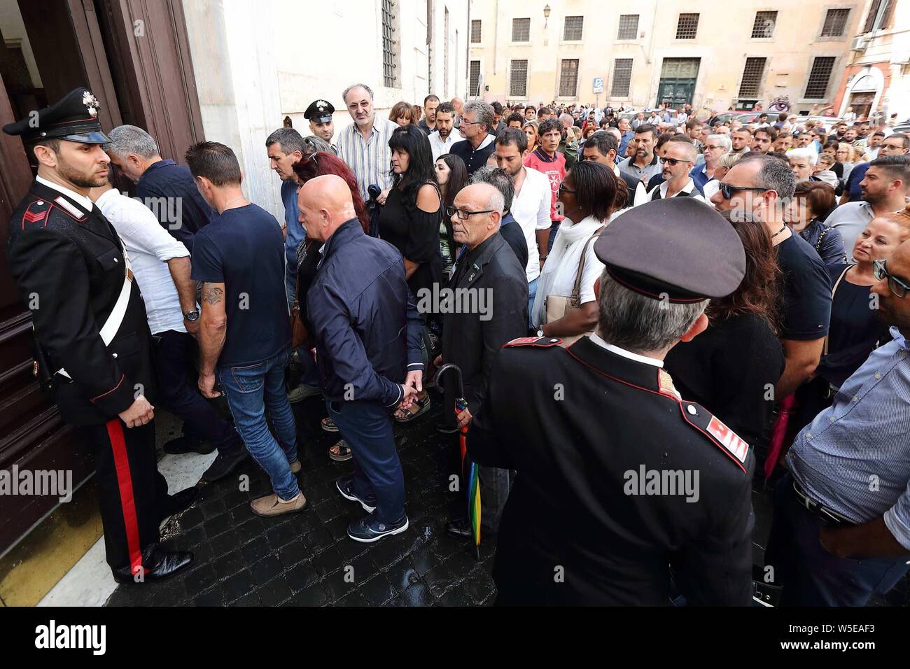 Rome, Italie. 28 juillet, 2019. chambre ardente mario cerciello règne à la chapelle de Monte di Pietà (Mario Proto/Fotogramma, ROME - 2019-07-28) p.s. la foto e' utilizzabile nel rispetto del contesto dans cui e' stata scattata, e senza intento del diffamatorio decoro delle persone rappresentate indépendant Crédit : Photo Agency Srl/Alamy Live News Banque D'Images