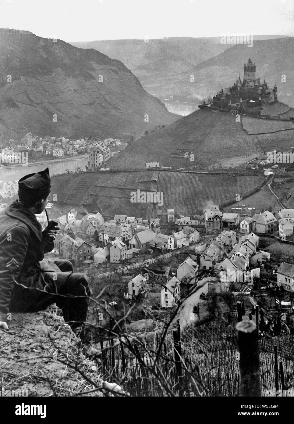 Avis de Cochem, comté de Cochem-Zell, Rhénanie-Palatinat, Allemagne, le 9 janvier 1919. La photo a été prise par l'unité de photographie du quatrième corps d'armée américaine, qui avait son siège à Cochem sur la Moselle. Banque D'Images Avis de Cochem, comté de Cochem-Zell, Rhénanie-Palatinat, Allemagne, le 9 janvier 1919. La photo a été prise par l'unité de photographie du quatrième corps d'armée américaine, qui avait son siège à Cochem sur la Moselle. Banque D'Images