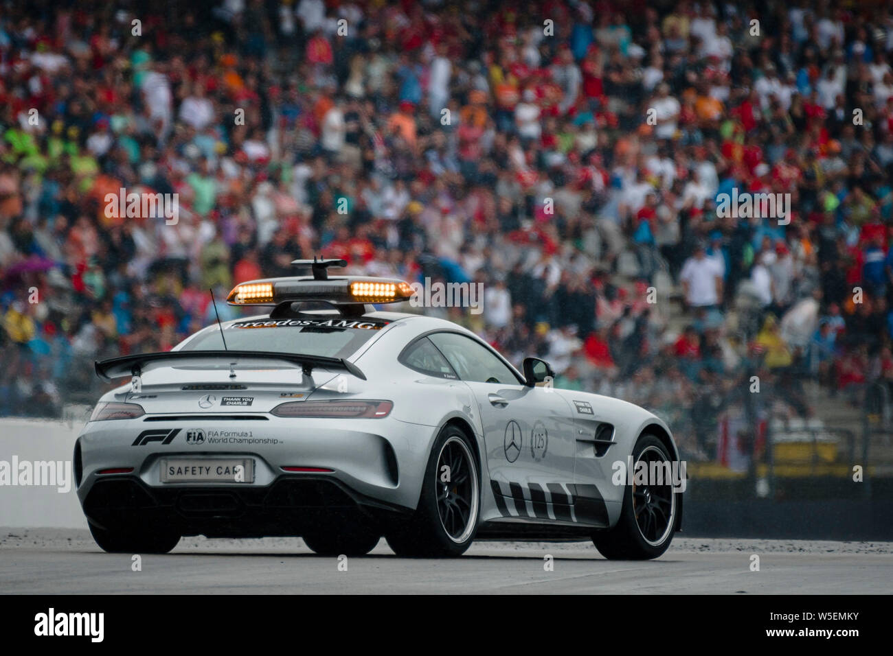 Hockenheim, Allemagne. 28 juillet, 2019. La voiture de sécurité est le pack pendant la course de Grand Prix de F1. Credit : SOPA/Alamy Images Limited Live News Banque D'Images