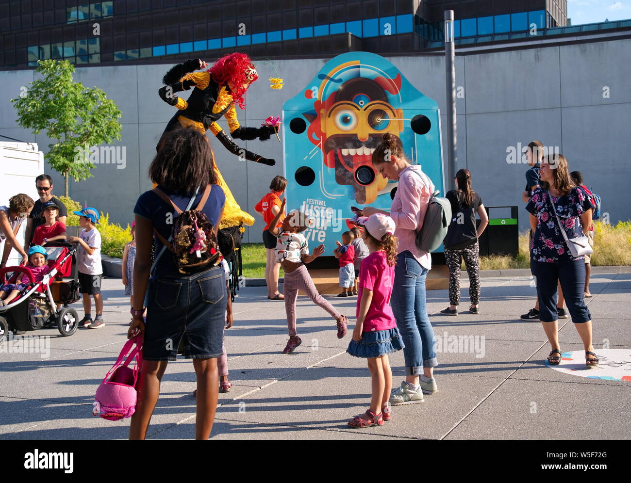 Montréal, Québec, Canada. Jul 2019. Événements, spectacles, artistes, et l'amusement et de l'alimentation, au Festival Juste pour rire. Rédaction d'illustration. Banque D'Images