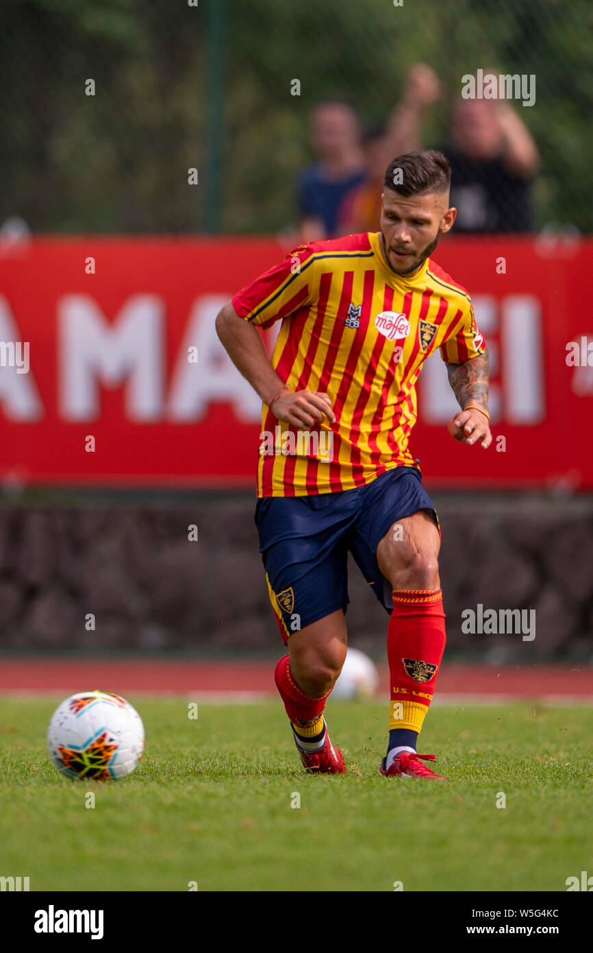 Marco Calderoni (Lecce) au cours de la au cours de l'avant-saison match amical entre Lecce 6-0 Virtus Bolzano à Zaccaria Stadium le 25 juillet 2019 à Ortisei, Italie. Credit : Maurizio Borsari/AFLO/Alamy Live News Banque D'Images