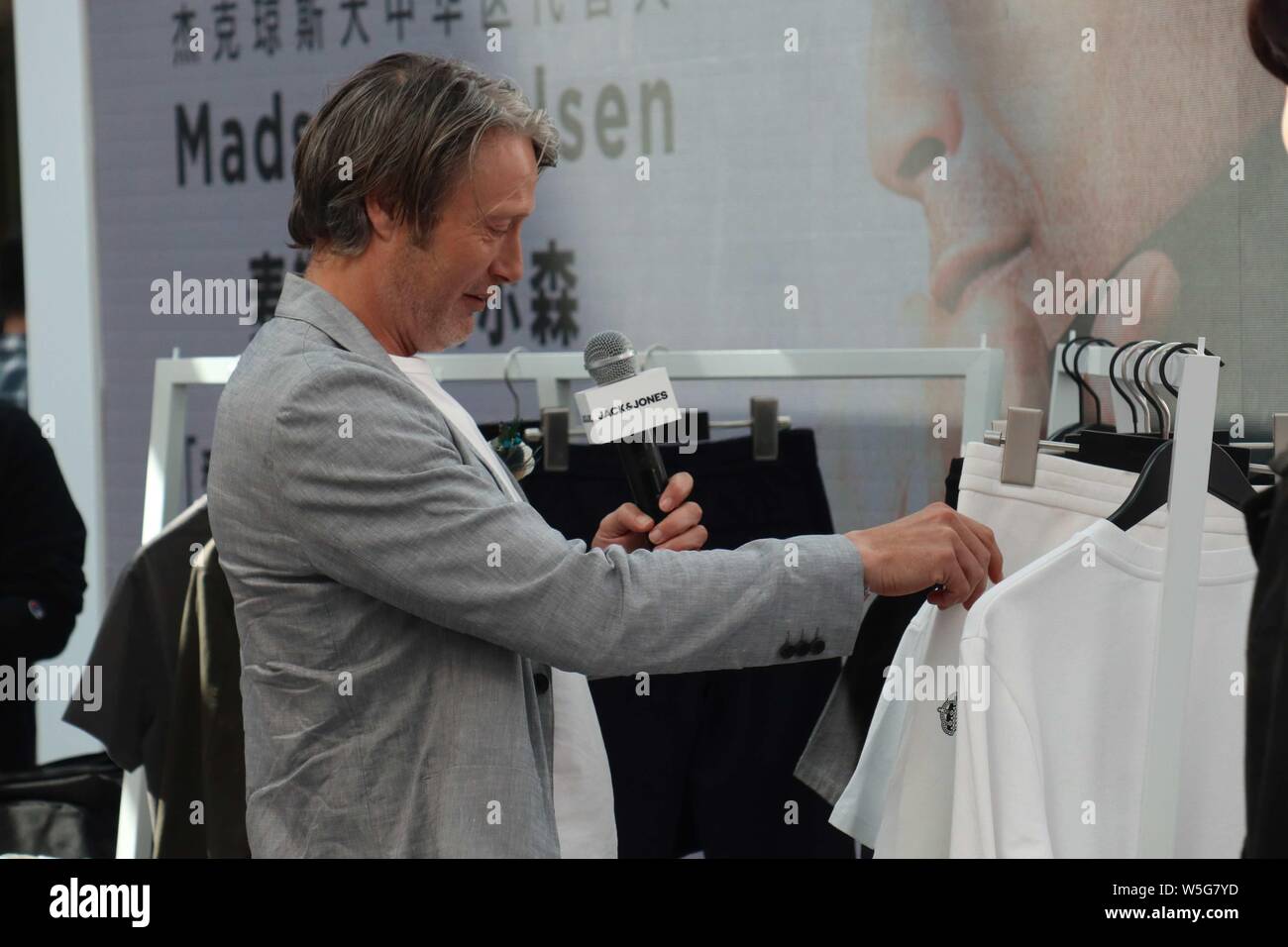 L'acteur danois Mads Mikkelsen assiste à une réunion du ventilateur et événement promotionnel par marque de mode Jack&Jones à Beijing, Chine, 23 mars 2019. Banque D'Images