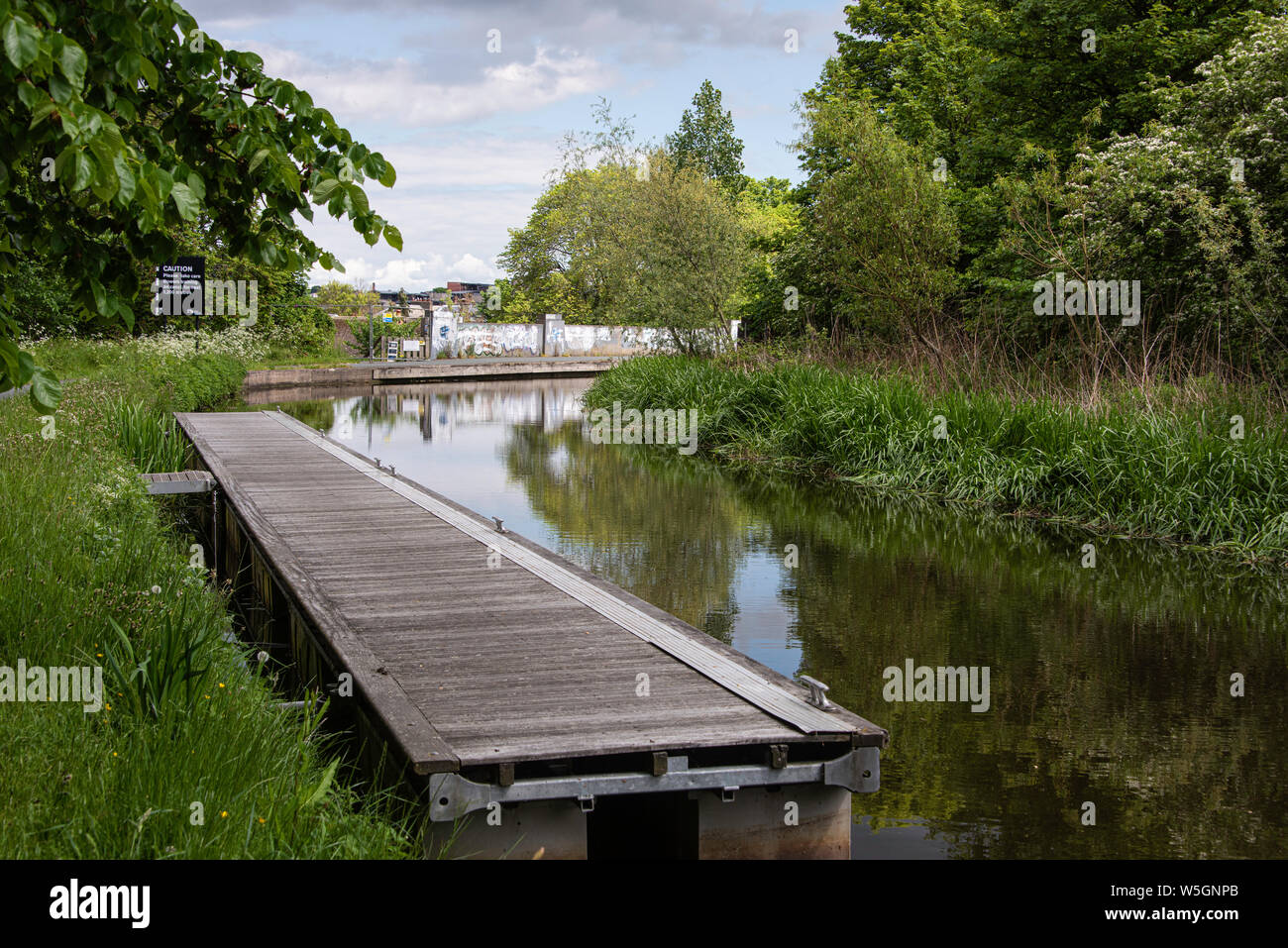 Point d'amarrage de bateaux sur l'Union Canal, Colinton, Édimbourg Banque D'Images