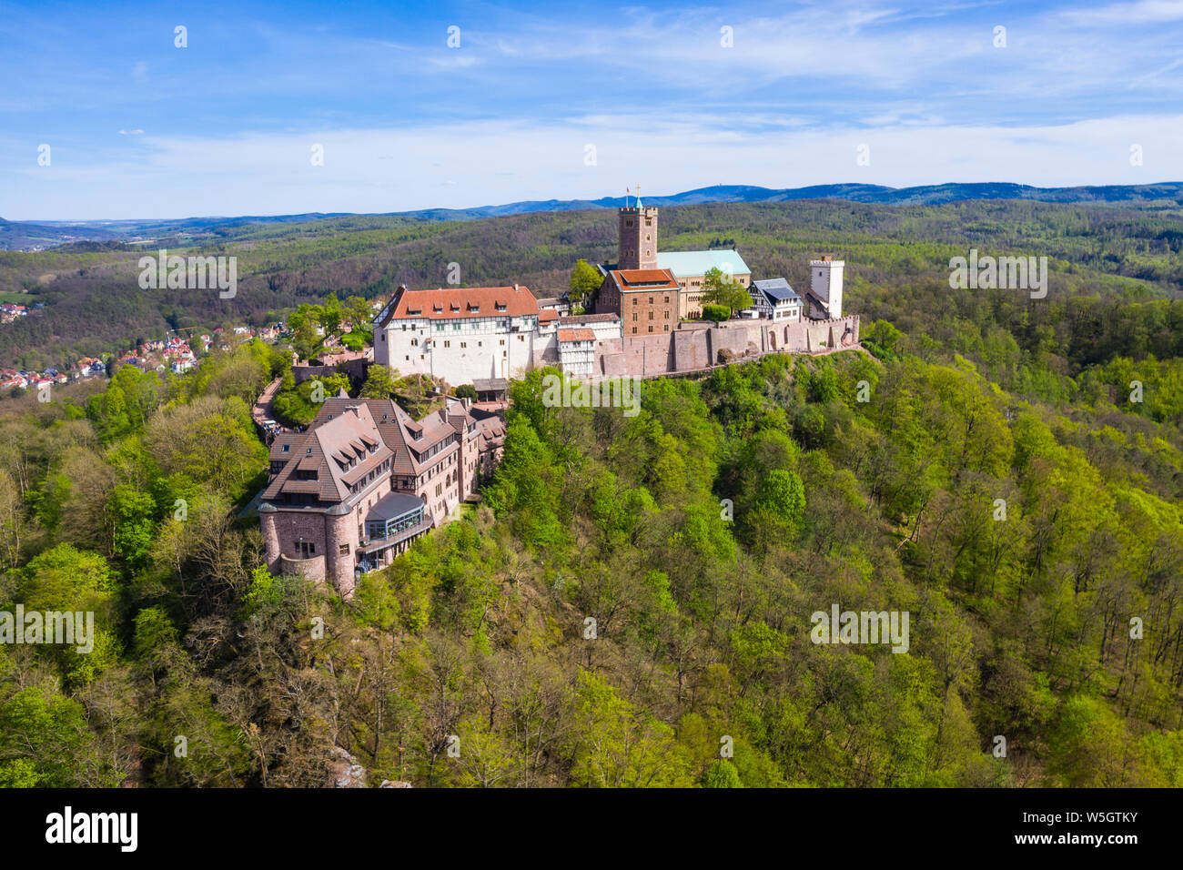 Par l'antenne de drone Château de Wartburg, UNESCO World Heritage Site, Thuringe, Allemagne, Europe Banque D'Images