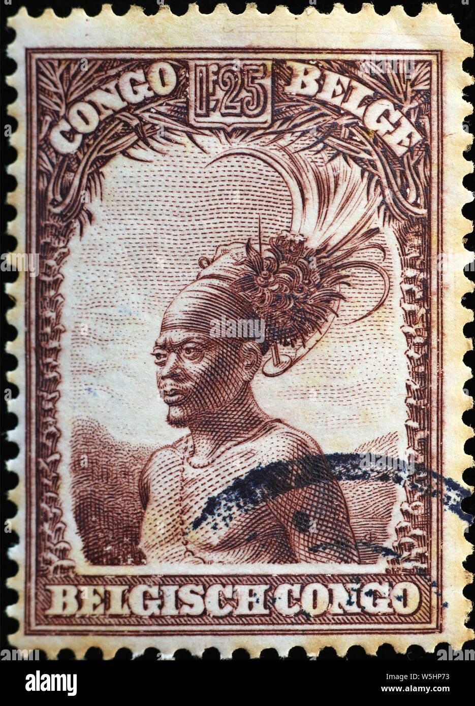 Le chef tribal vintage stamp du Congo Belge Banque D'Images