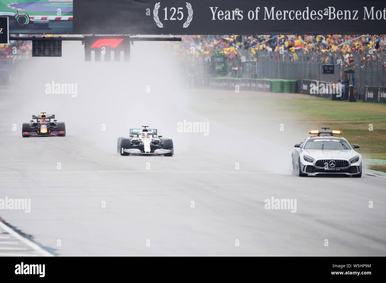 Introduction en voiture de sécurité, Lewis Hamilton (GBR, Mercedes-AMG Petronas Motorsport) et Max VERSTAPPEN (NED, Aston Martin Racing Red Bull), action, course le 28.07.2019, Formule 1, Grand Prix d'Allemagne à Hockenheim/Allemagne à partir de 26.07, 28.07.2019 -, la saison2019, dans le monde d'utilisation | Banque D'Images