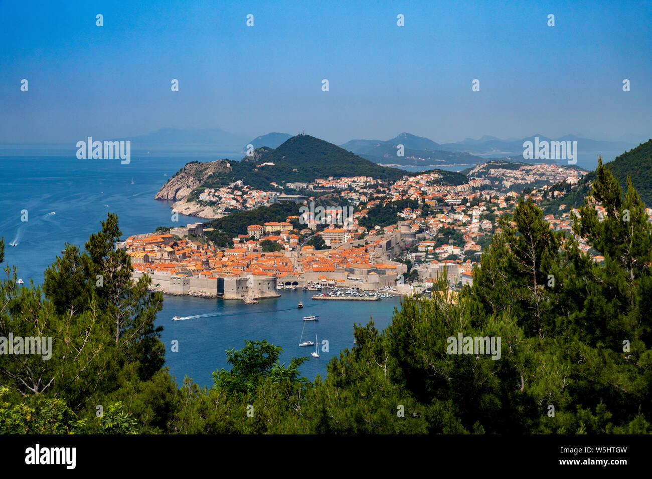 La vieille ville de Dubrovnik et les remparts de la ville, la Croatie Banque D'Images
