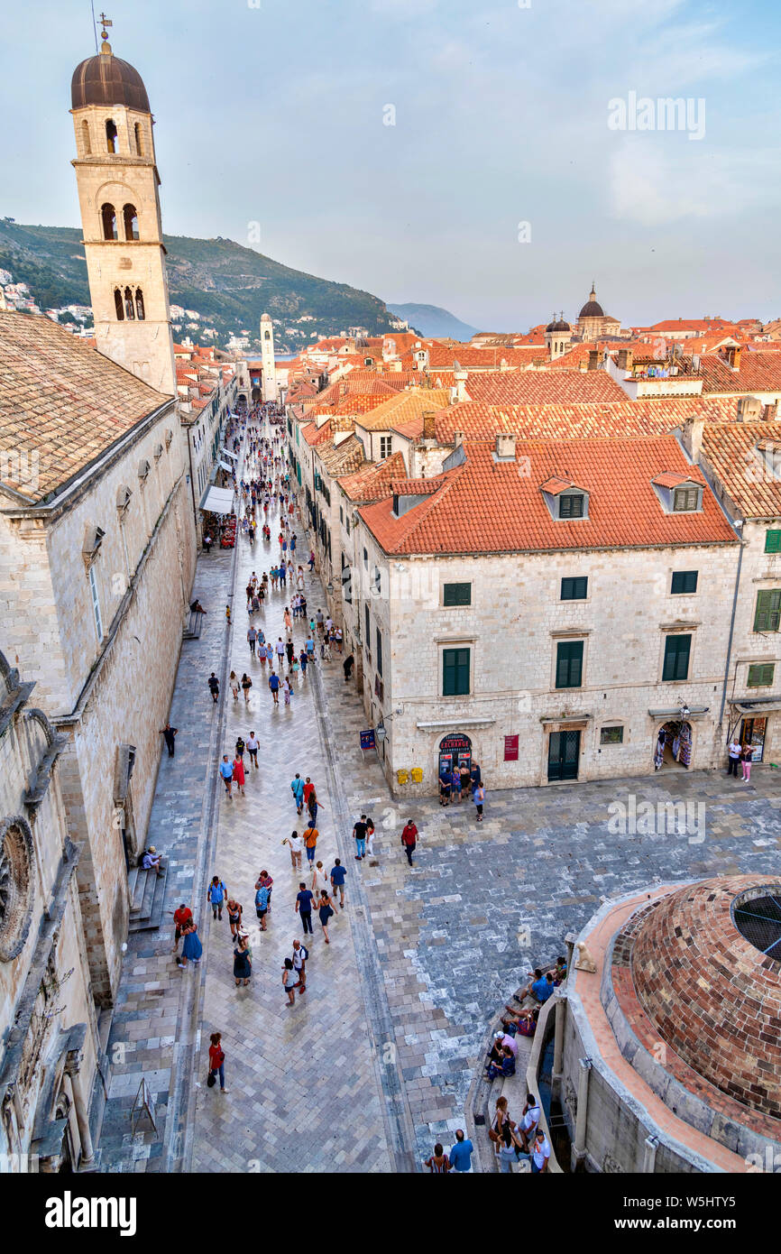 La rue principale de Dubrovnik ou Stradun ou Placa, Croatie Banque D'Images