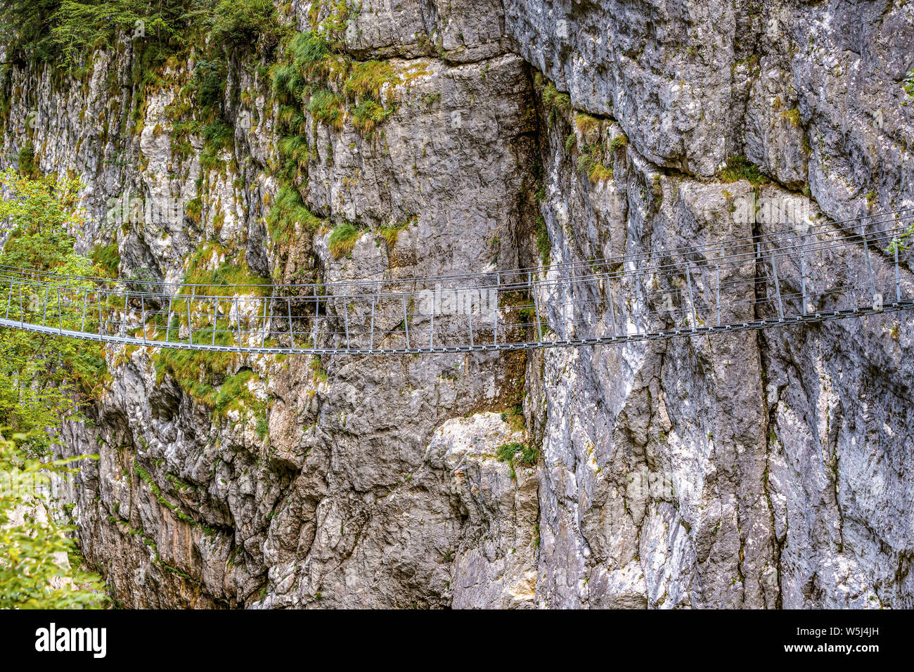 Italie Friuli Barcis vieille Route du Val Cellina - Pont de l'Himalaya - Parc Naturel du Dolomiti Friulane Banque D'Images