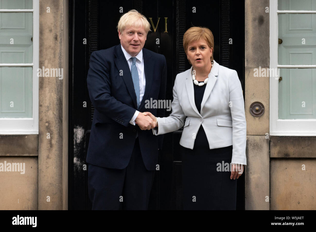 Edinburgh, Ecosse, Royaume-Uni. 29 juillet, 2019. Premier ministre Boris Johnson rencontre le Premier Ministre de l'Écosse Nicola Sturgeon de Bute House à Édimbourg sur sa visite en Ecosse. Credit : Iain Masterton/Alamy Live News Banque D'Images