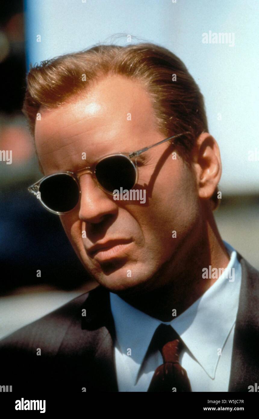 BRUCE Willis dans le chacal (1997), réalisé par MICHAEL CATON-JONES. Credit : UNIVERSAL PICTURES / Album Banque D'Images