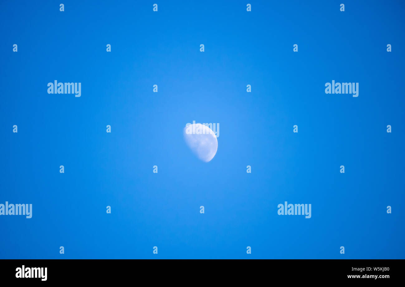 Tôt le matin la Lune Banque D'Images