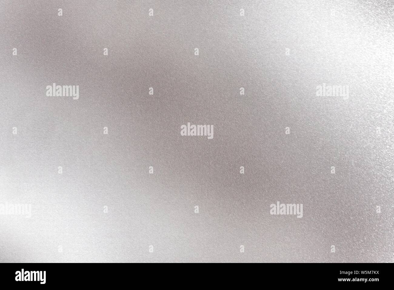 Panneau en métal argenté brillant avec rayé, surface texture background abstrait Banque D'Images