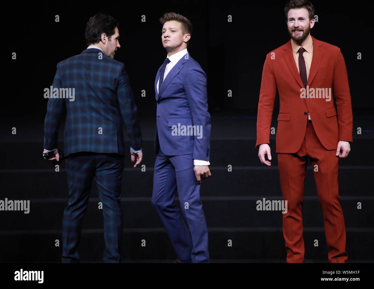 (De gauche) Paul Rudd, Jeremy Renner, Chris Evans assister à un événement de premiere pour le film 'Avengers : Endgame' à Shanghai, Chine, le 18 avril 2019. Banque D'Images