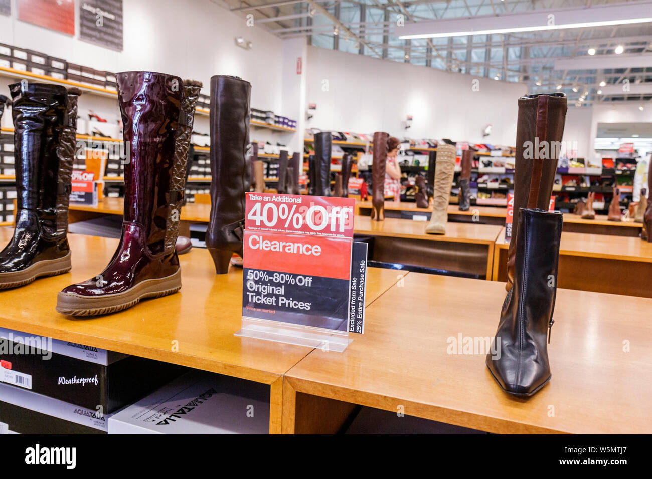 Fort ft. Lauderdale Florida, Coral Springs, Sawgrass Mall, Saks Fifth Avenue sur 5th, luxe, bien habillé, magasin, magasins, entreprises, quartier, magasins d'usine, u Banque D'Images