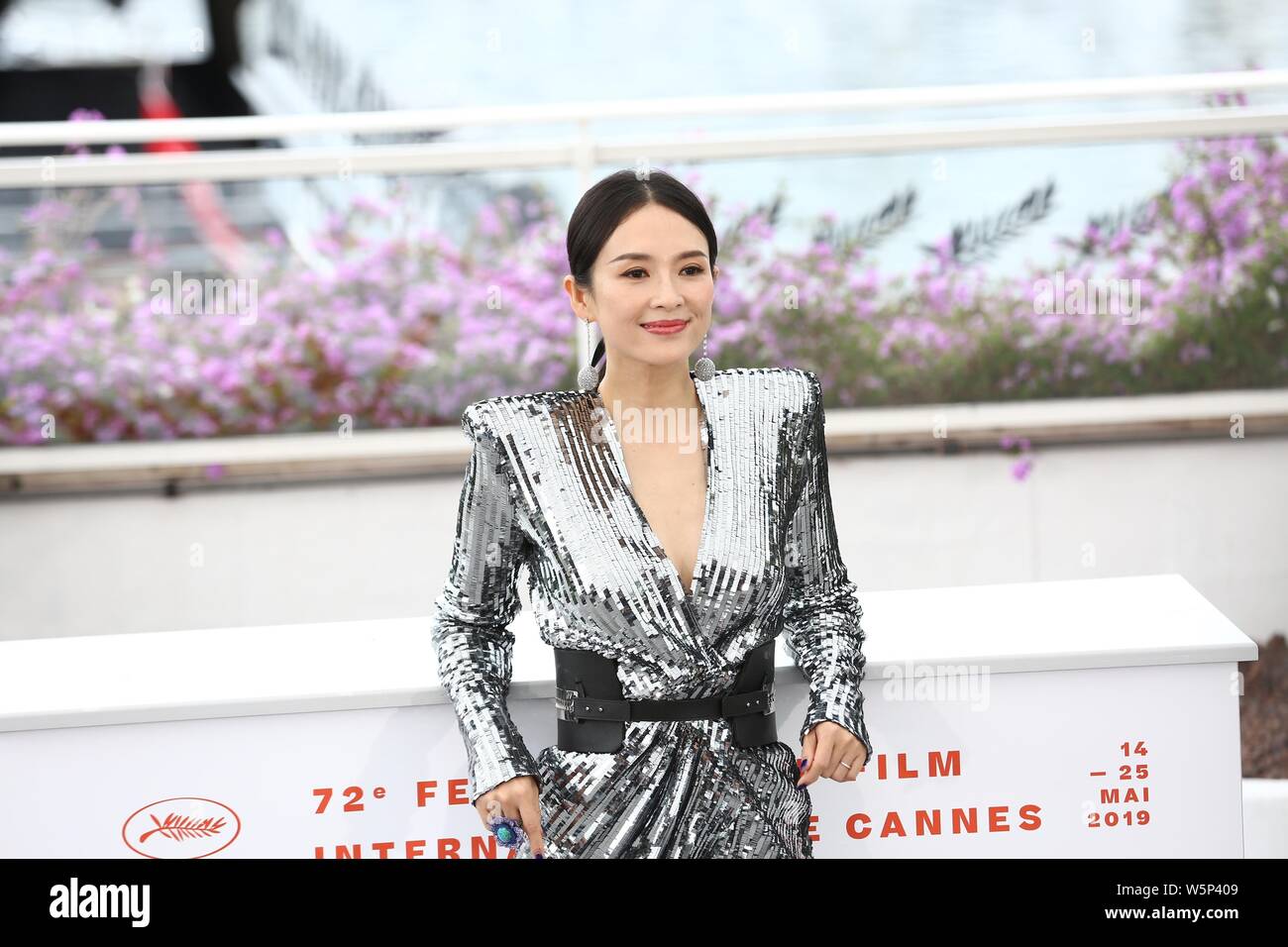 L'actrice chinoise Zhang Ziyi pose lors d'un photocall du 72e Festival International du Film de Cannes à Cannes, France, 21 mai 2019. Banque D'Images