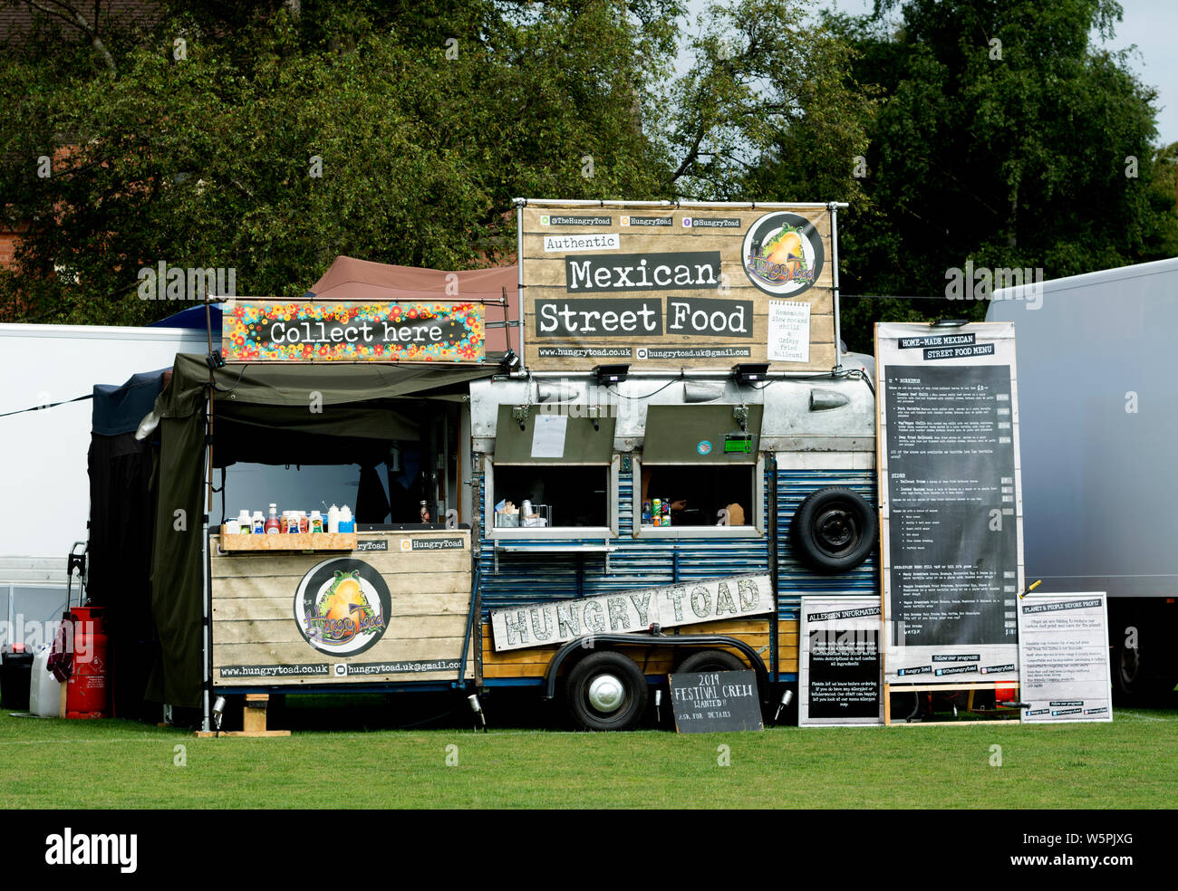 Un Mexicain street food à la Warwick Folk Festival, Warwickshire, UK Banque D'Images