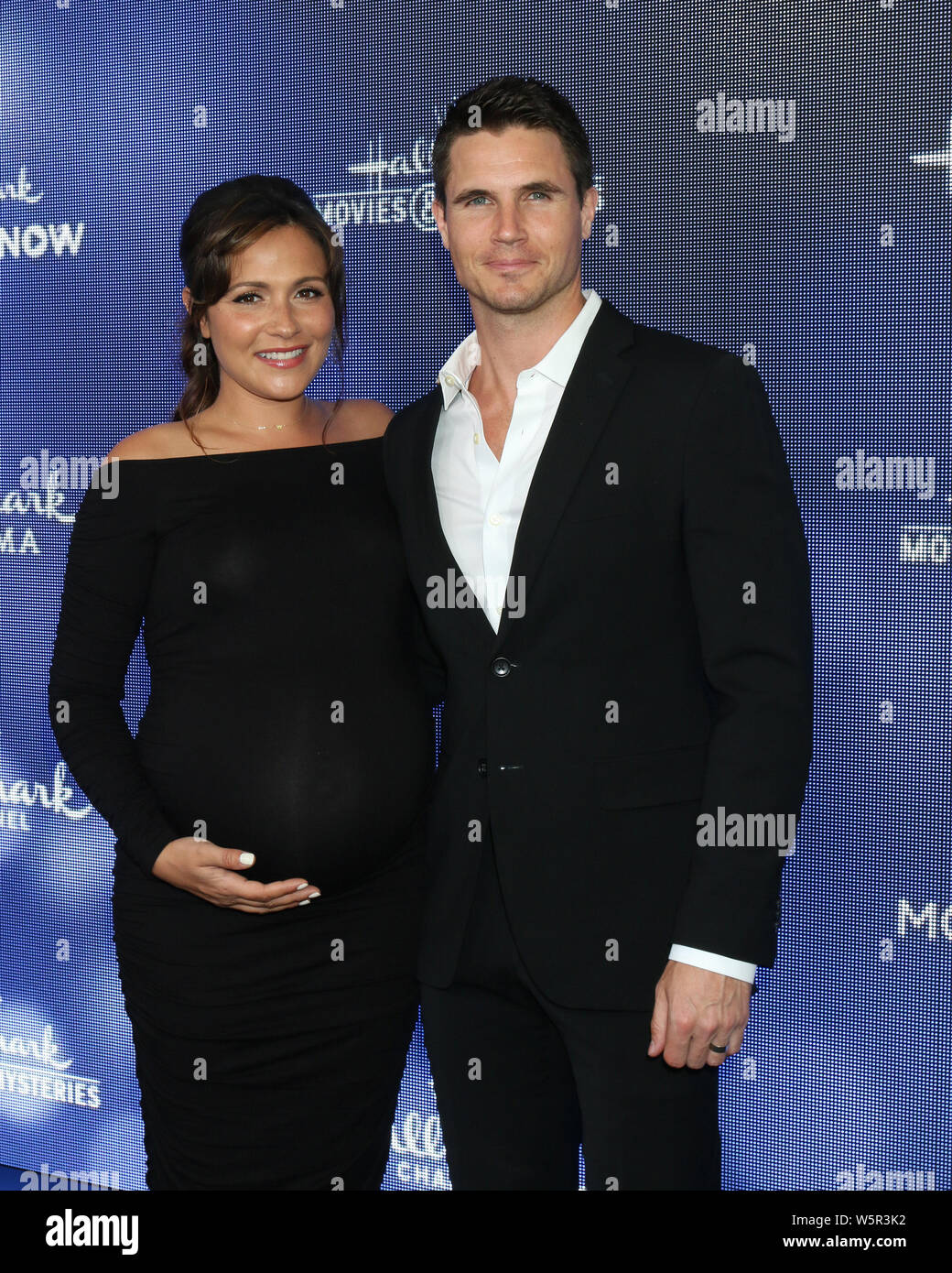 Le 26 juillet 2019, Los Angeles, CA, USA : LOS ANGELES - jan 26 : Italia Ricci, Robbie Amell à la marque de l'été 2019, à l'APF Résidence privée le 26 juillet 2019 à Beverly Hills, CA (crédit Image : © Kay Blake/Zuma sur le fil) Banque D'Images