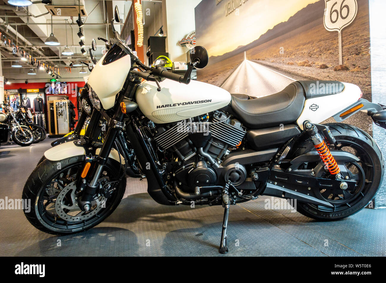 --FILE--motos de Harley-Davidson Motor sont à vendre à Shanghai, Chine, 30 octobre 2018. Moto américaine bouilloire Harley-Davidson Motor est inscrivez-vous Banque D'Images