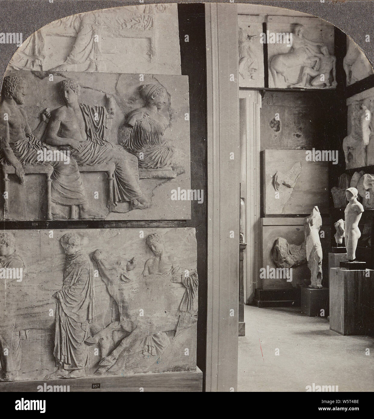 Panneaux du Parthnon frieze, Musée de l'Acropole, Athènes, Grèce. 1926. Banque D'Images