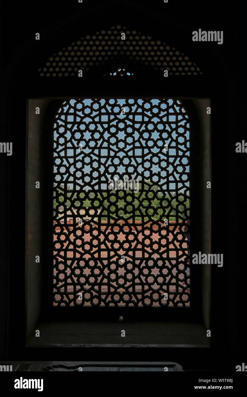 Vue de la décoration des fenêtres de Tombe de Humayun, Delhi, Inde Banque D'Images