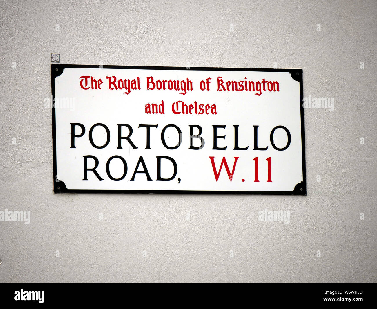 Plaque de rue pour W11 de Portobello Road, Notting Hill, London UK Banque D'Images