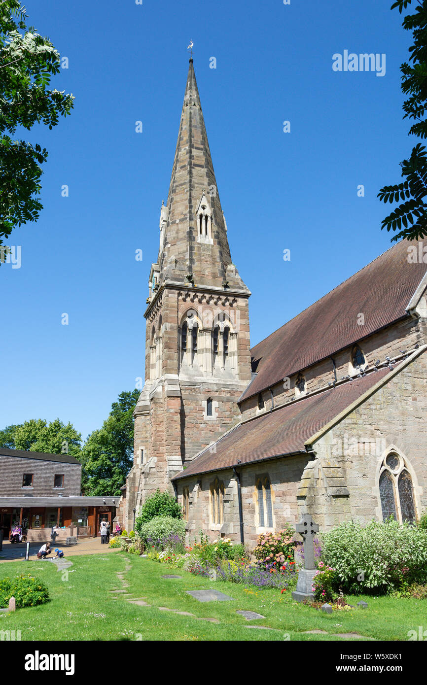 Tous les Saints l'Église et de l'installation, Vicarage Road, Kings Heath Village, Birmingham, West Midlands, England, United Kingdom Banque D'Images