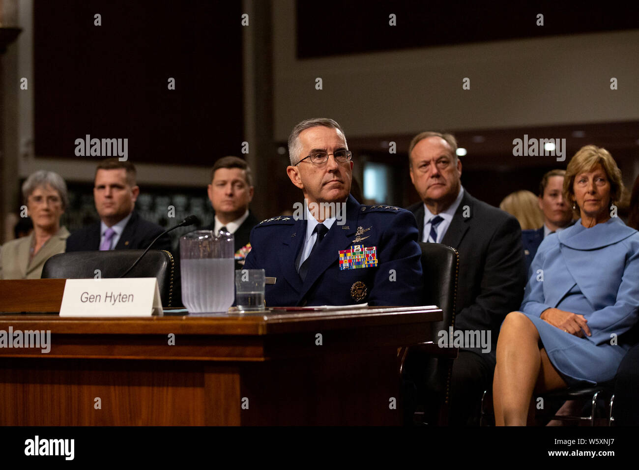 Air Force le général John Hyten, qui est en nomination pour devenir vice-président de l'état-major interarmées, témoigne devant le comité du Sénat américain sur les services armés au cours de son audience de confirmation sur la colline du Capitole à Washington, DC, États-Unis le 30 juillet 2019. Credit : Stefani Reynolds/CNP /MediaPunch Banque D'Images