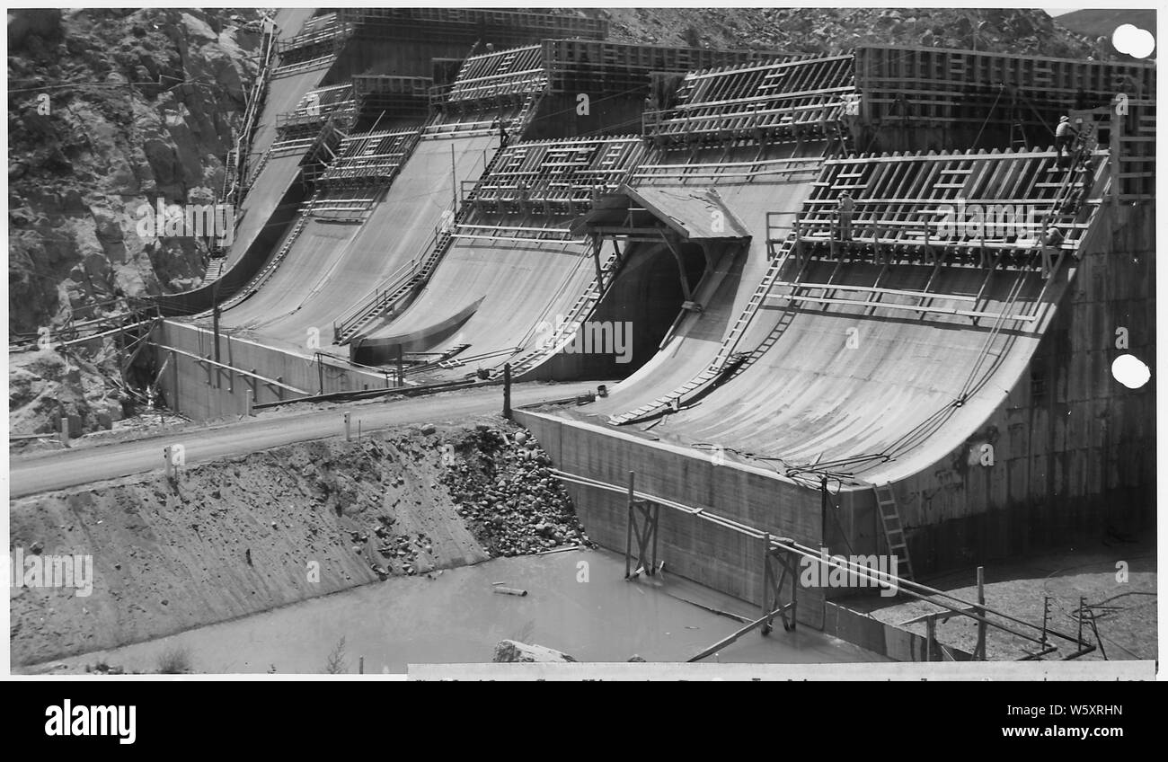 San Vincente Dam- à l'ouest le long de pied aval. Banque D'Images