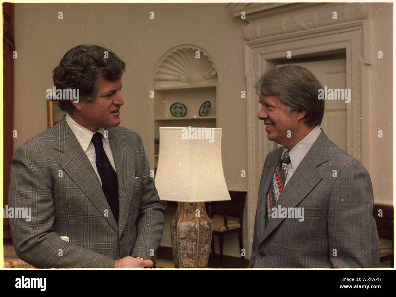 Le sénateur Edward Kennedy rencontre avec Jimmy Carter Banque D'Images