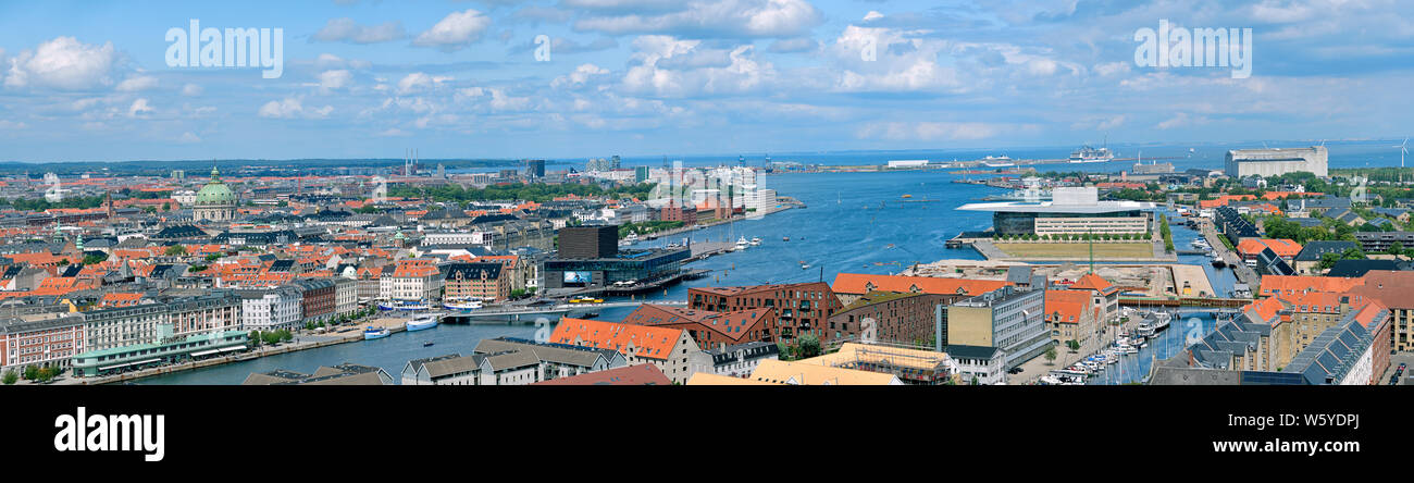 Photographié sur la tour de notre église du Sauveur, Copenhague, Danemark en été 2019 Banque D'Images