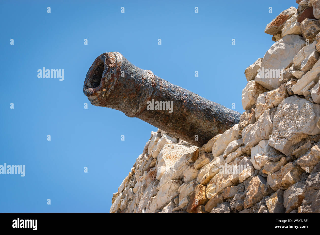 Canon médiéval en Grèce, de Cythère. Banque D'Images