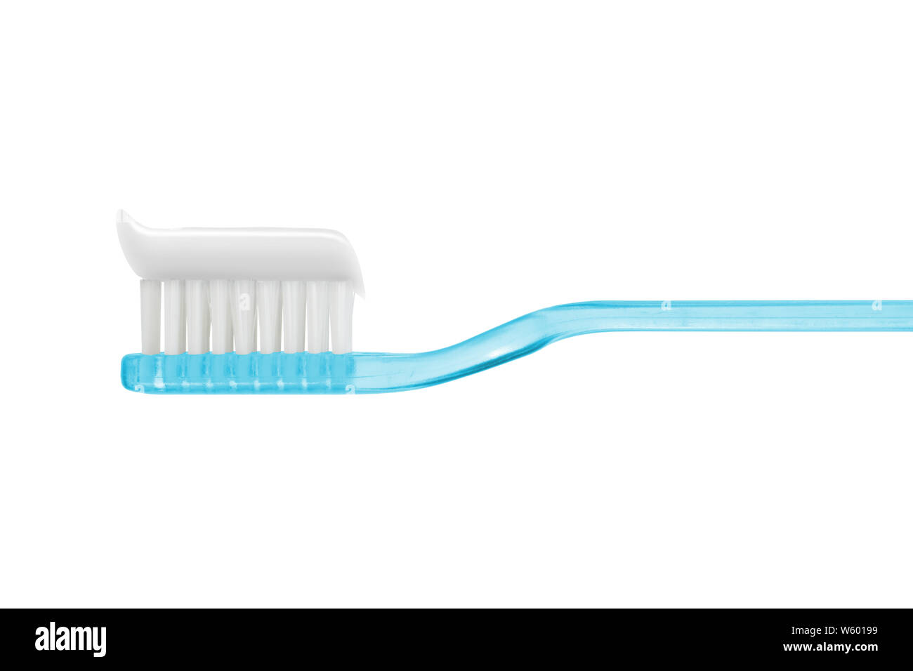 Dentifrice brosse à dents blanc sur bleu isolé isolé sur blanc avec clipping path Banque D'Images