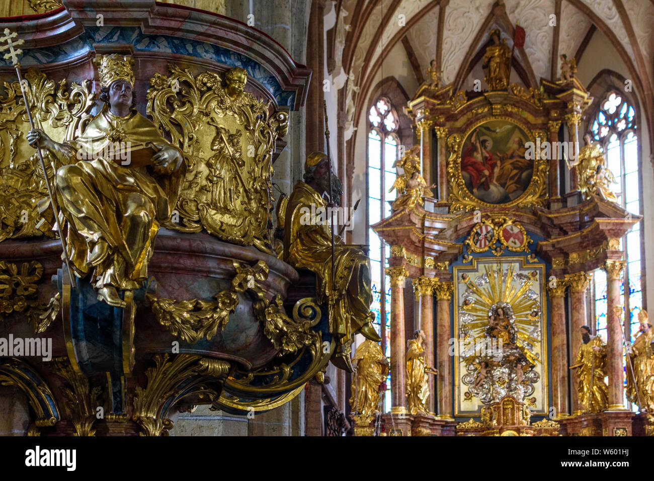 Maria Saal : Maria Saal Cathédrale, chaire, autel de , Kärnten, Carinthie, Autriche Banque D'Images