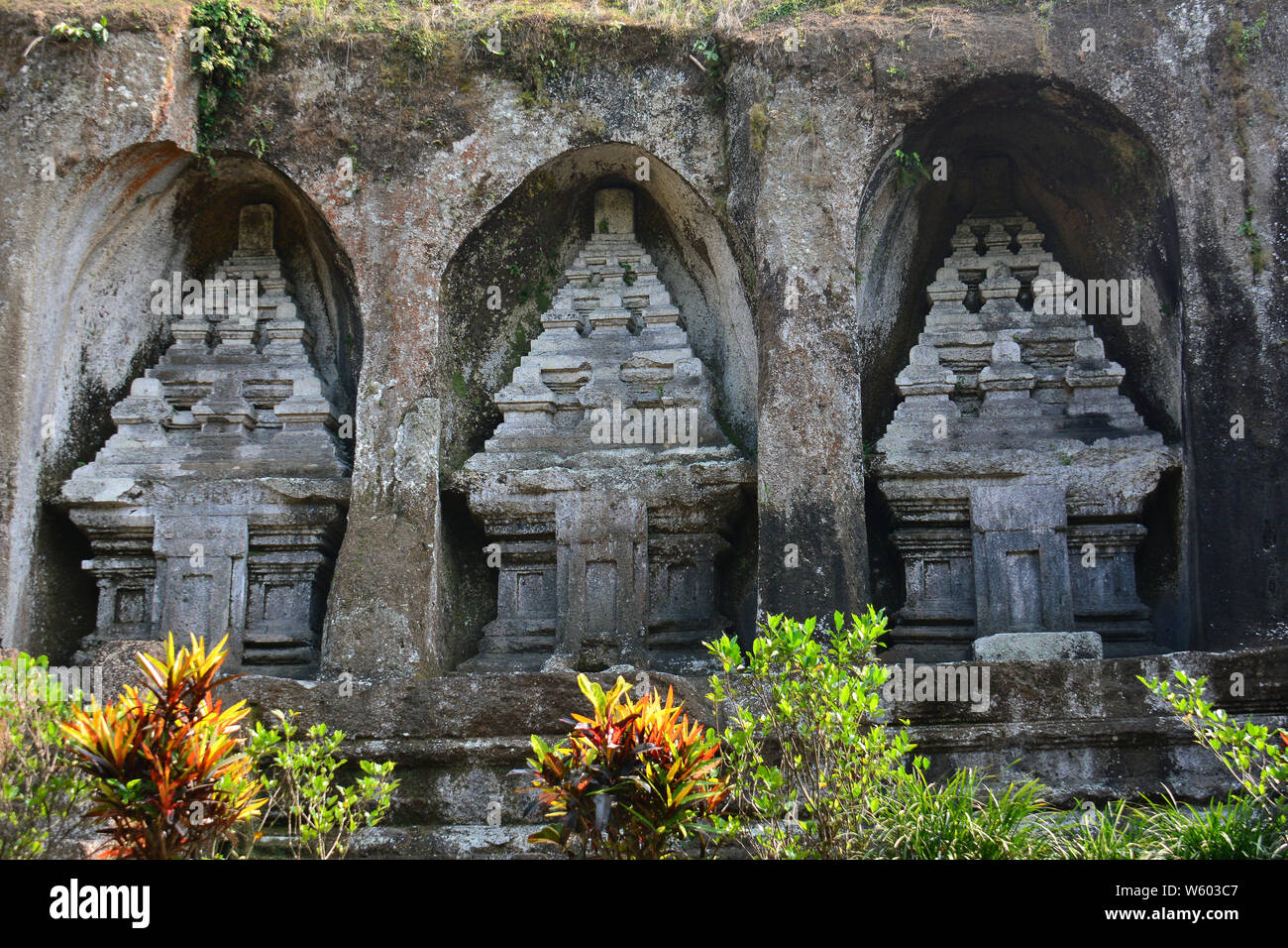 Candi Candi Gunung Kawi ou Tebing Kawi, est une 11e siècle temple et