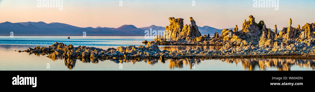 Lac MONO, CALFORNIA. La soda Lake est l'une des merveilles naturelles de la sierra nevada Banque D'Images