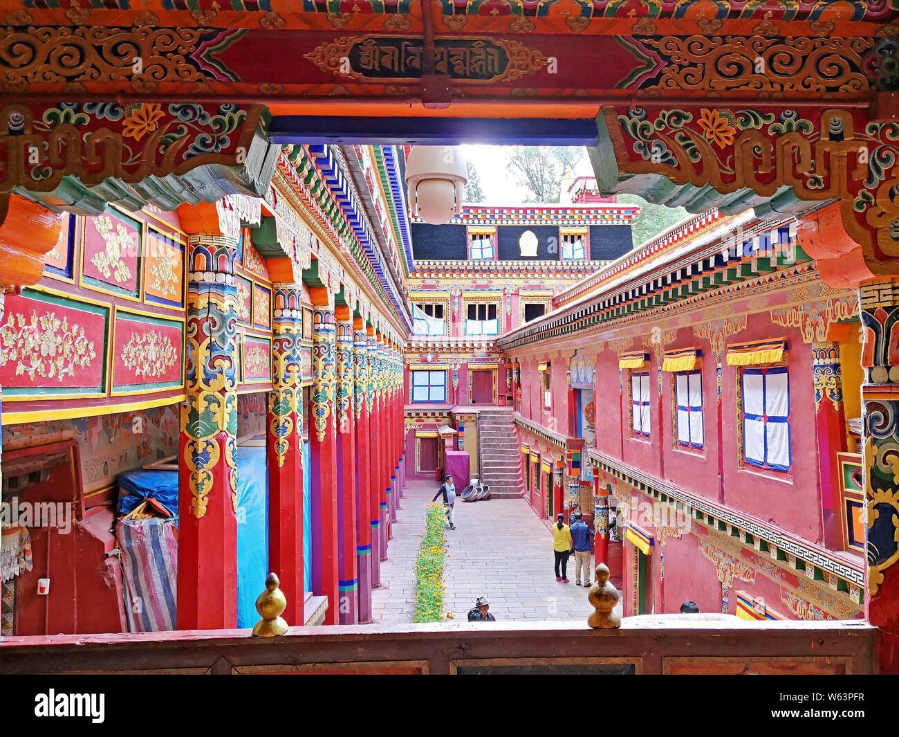 Vue de l'intérieur de la maison Sutra-Printing Dege, ou Dege Parkhang les écritures anciennes maison d'impression à l'intérieur du monastère Gengqing dans le Garze un Tibétain Banque D'Images